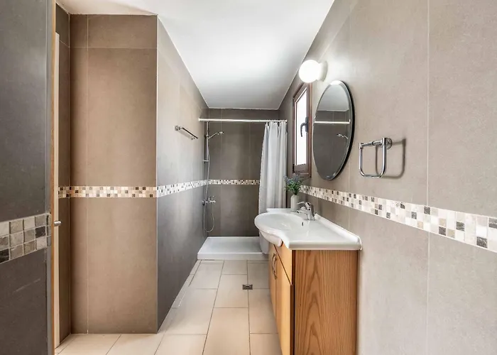 Coral Olympus Poseidon ヴィラ ペイヤ