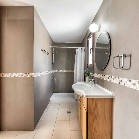 Coral Olympus Poseidon Vilă Peyia