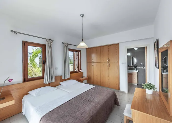 Coral Olympus Poseidon Villa *