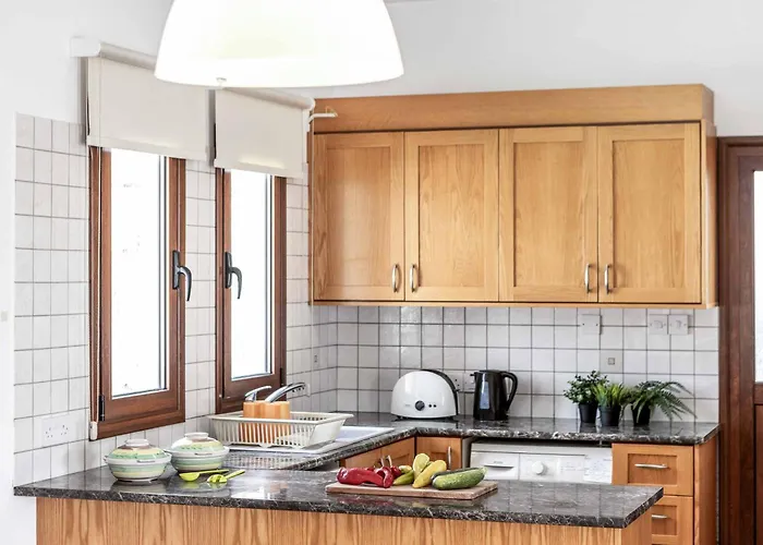 Coral Olympus Poseidon Villa Peyia